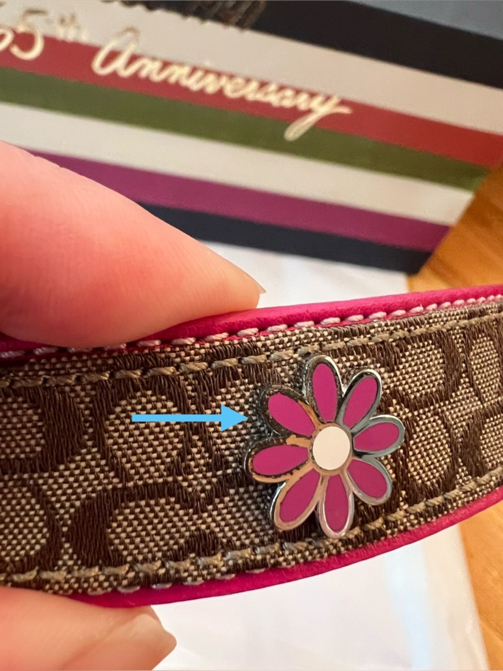 Coach Khaki & Pink Signature Mini C Flower Embellished Dog Collar - Picture 6 of 11